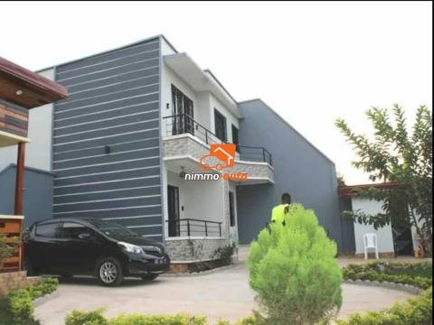 Duplex à vendre à Nkoabang
