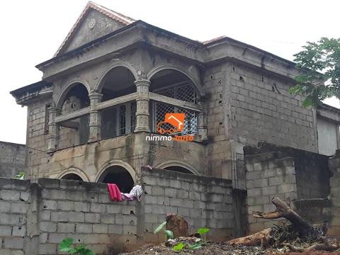 Villa inachevée Nkolmesseng