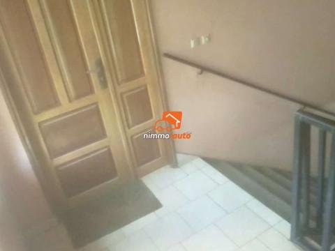 Appartement à louer à Bastos