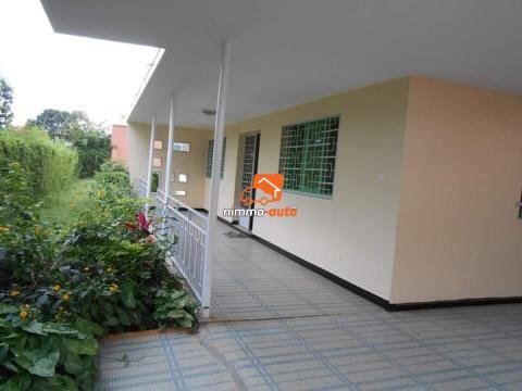 Jolie Villa à louer au Quartier Fouda