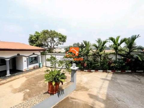 Villa meublée à vendre à Elig-Essono