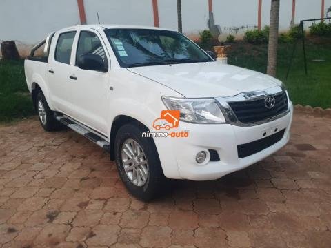 pick-up Hilux double cabine année 2007 tuner 2015 à vendre