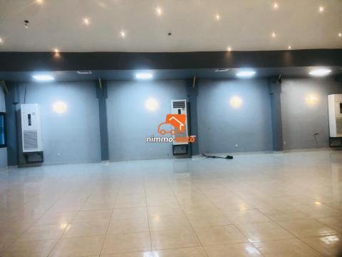 Splendide salle de fête de 400 places à louer à Douala bonamoussadi