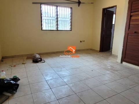 Appartement indivduel à louer à Biyemassi Lycée