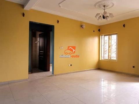 Appartement moderne staffé partout à louer à Biyemassi montée des sœurs