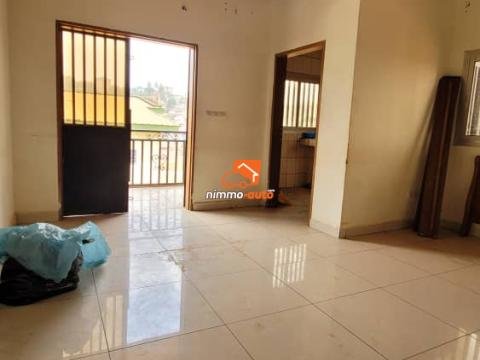 Appartement moderne bien spacieux situé à Biyemassi Superette
