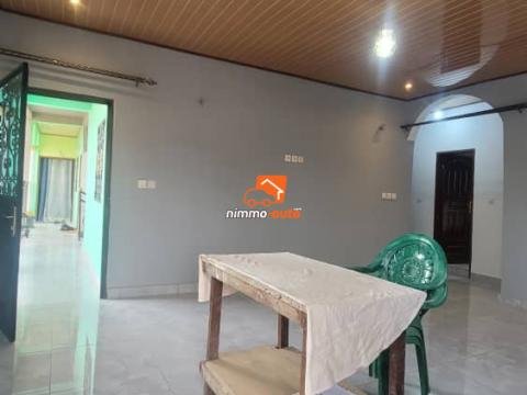 Appartement moderne nouvellement construit à Nsimeyong chapelle