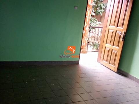 Studio moderne à louer à Etoug-ebe