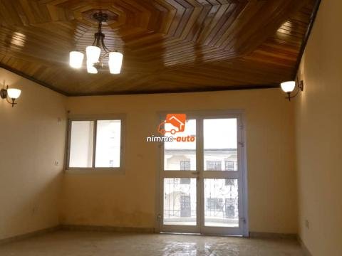 Classy and well decorated apartment to let, at Yassa