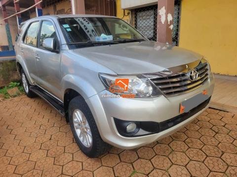 MAGNIFIQUE FORTUNER A LOUER A YAOUNDE