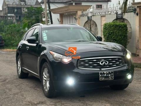 INFINITI FX35 ANNÉE 2011