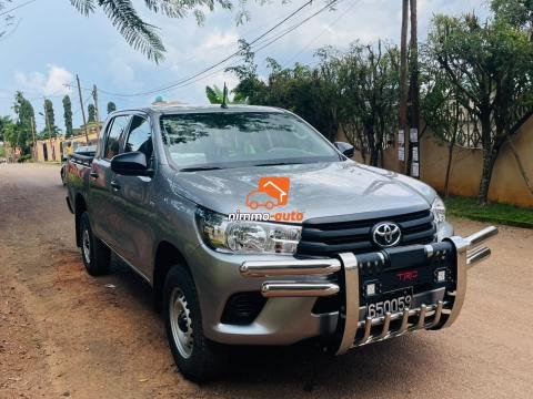 PICKUP DOUBLE CABINE A LOUER A YAOUNDE