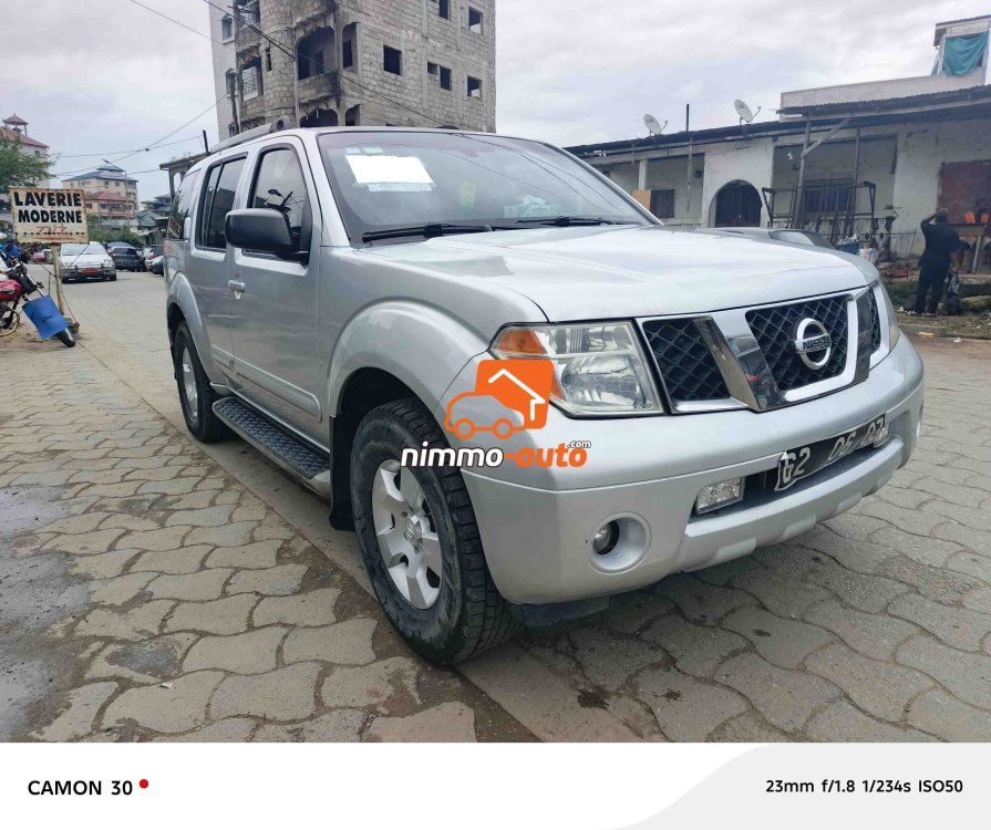 Nissan Pathfinder 4X4WD version 2008