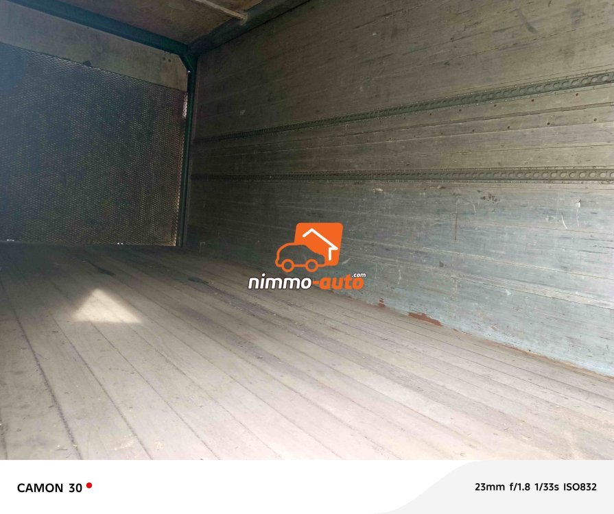 Camion Fourgon ATEGO Mercedes 1223