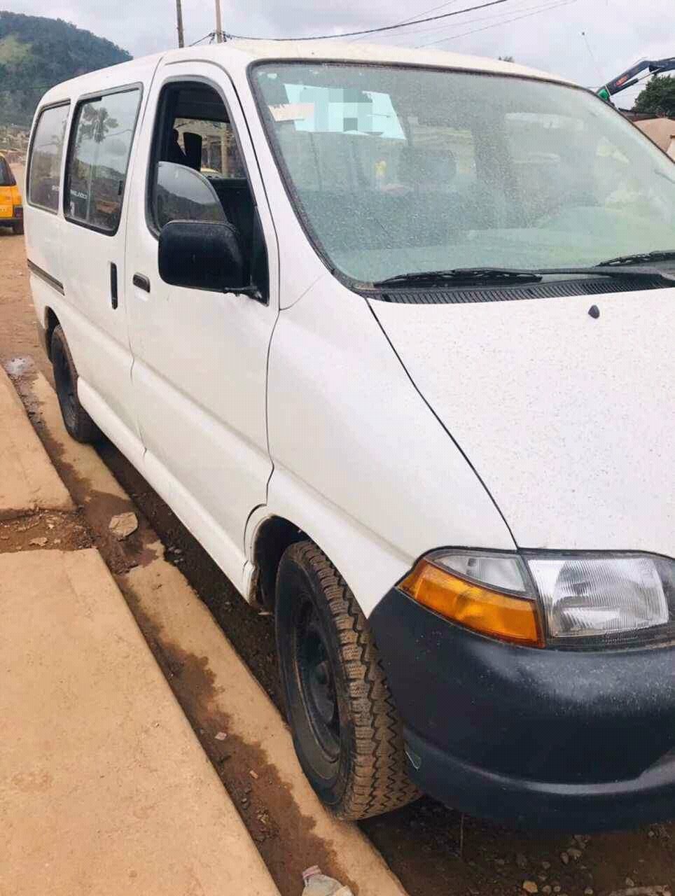 Toyota hiace