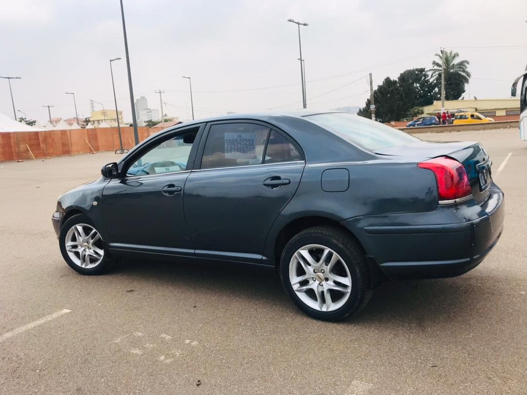 Toyota Avensis à vendre