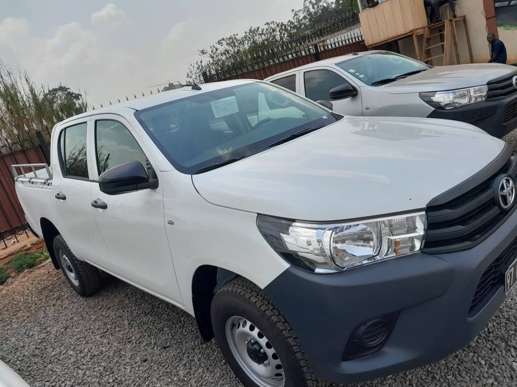 Toyota Hilux à louer à Kribi